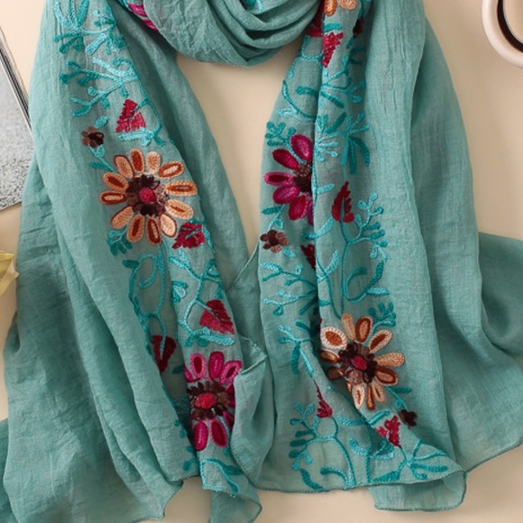 Beautiful Embroidered scarf wrap - Picture 8 of 13
